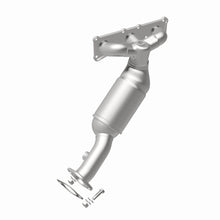 Load image into Gallery viewer, MagnaFlow California DF Catalytic Conv 07-13 BMW 328i L6 3.0LGAS 3.75in Inlet 4in Outlet 2in Dia - 5531763