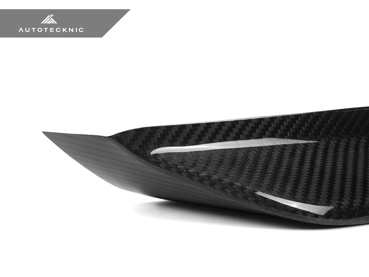 AutoTecknic Dry Carbon Corsa Bumper Trim - BMW F80 M3 | F82/ F83 M4