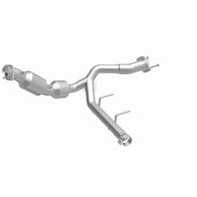 Load image into Gallery viewer, MagnaFlow 21-23 Ford F-150 3.5L Right Underbody Direct Fit Converter - 280266