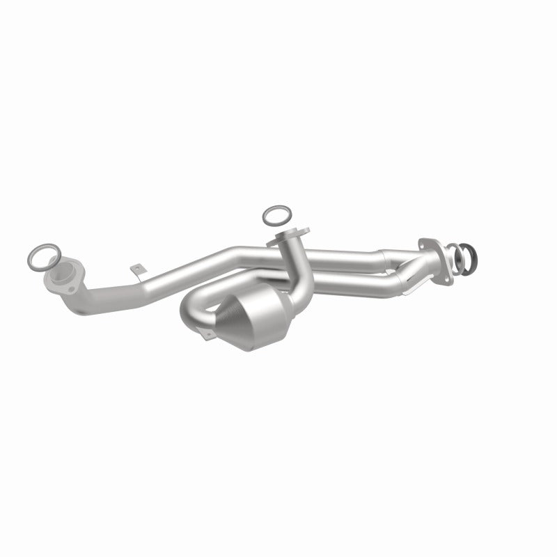 MagnaFlow Direct Fit Catalytic Converter 01-03 Toyota Sienna 3.0L - 23136