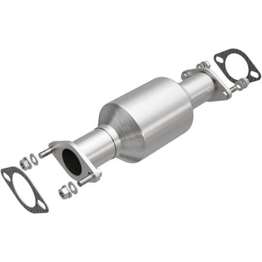 MagnaFlow Direct Fit Catalytic Converter 03-06 Kia Sorento 3.5L rear - 49924