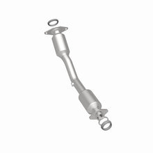 Load image into Gallery viewer, MagnaFlow Direct Fit Catalytic Converter 2009-2013 Cube 1.8 L Underbody - 52327