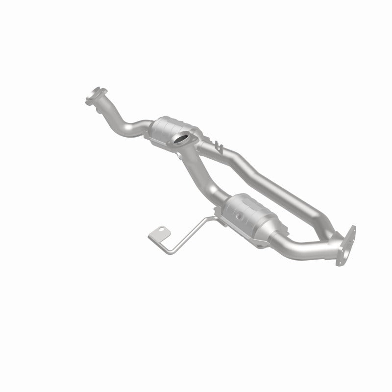 MagnaFlow Direct Fit Catalytic Converter 01-03 Windstar 3.8 OEM - 49624