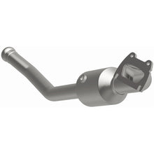 Load image into Gallery viewer, MagnaFlow 13-15 Dodge Durango V6 3.6L OEM Grade / EPA Compliant Direct-Fit Catalytic Converter - 21-250