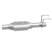 Load image into Gallery viewer, MagnaFlow Conv Dir Fit B1500/2500/3500 94-97 - 23292