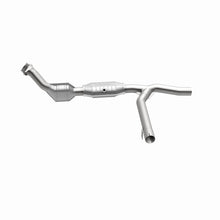 Load image into Gallery viewer, MagnaFlow Direct Fit Catalytic Converter 01 Ford Trucks 4.6L - 447122