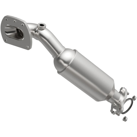 MagnaFlow Direct Fit Catalytic Converter 16-19 Toyota Tacoma 3.5L PS - 22-212