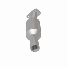 Load image into Gallery viewer, MagnaFlow GM Passenger car CA Direct Fit Converter - 3322431