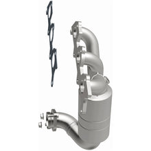 Load image into Gallery viewer, MagnaFlow DF Cat Conv 07-11 Chrysler Sebring 2.7L Fr Manifold / 08-10 Dodge Avenger 2.7L Fr Manifold - 51445