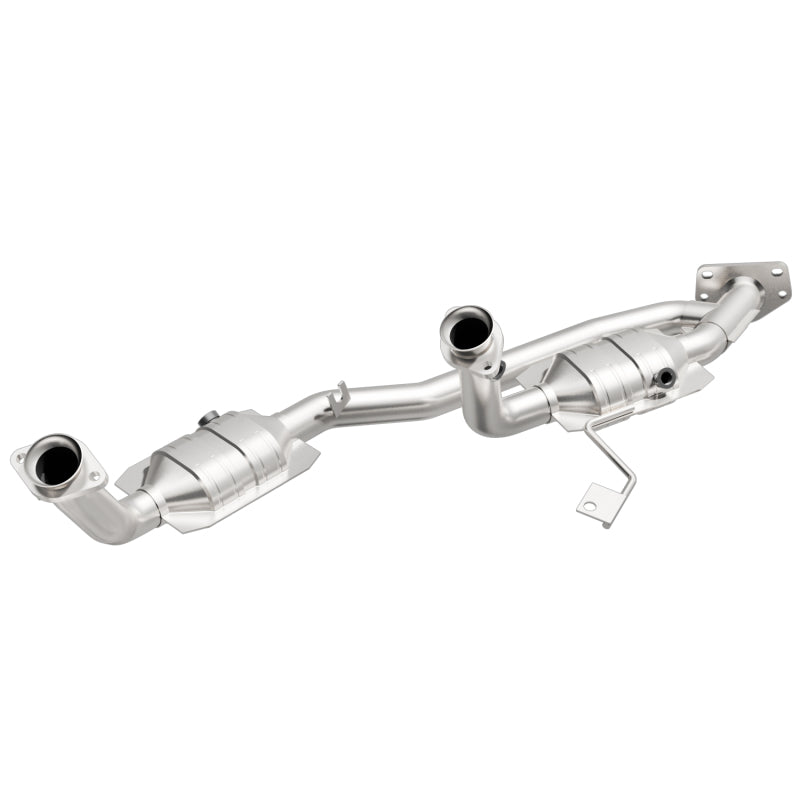 MagnaFlow Direct Fit Catalytic Converter 04 Ford Freestar 3.9L - 49079