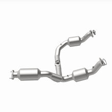 Load image into Gallery viewer, MagnaFlow 2021 Chevrolet Express 2500 4.3L Underbody Direct-Fit Catalytic Converter - 280429