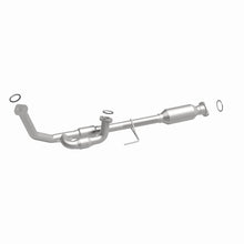 Load image into Gallery viewer, MagnaFlow Direct Fit Catalytic Converter California Grade CARB Compliant 95-97 Toyota Avalon - 4481892