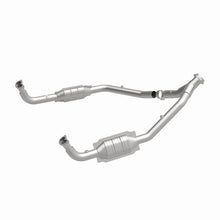 Load image into Gallery viewer, MagnaFlow Direct Fit Catalytic Converter 94-95 Disc./Defender 3.9L - 93691