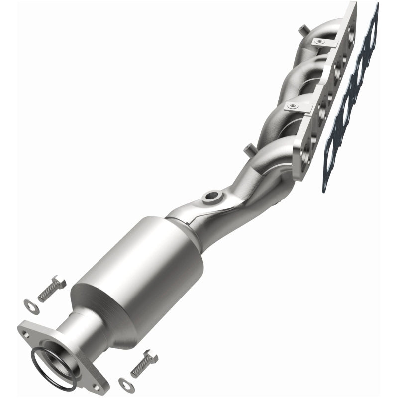 MagnaFlow Direct-Fit California Manifold Catalytic Converter 04-06 Nissan Titan 5.6L V8 - 4451500