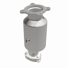 Load image into Gallery viewer, MagnaFlow Direct Fit Catalytic Converter 18-20 Audi Q5 Underbody - 280343