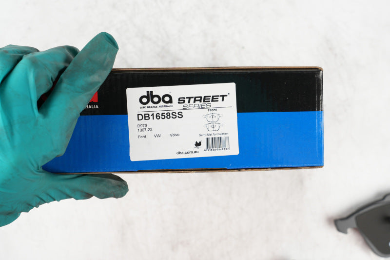 DBA 03-14 Volvo XC90 (w/316mm Front Rotor) Front Street Series Brake Pads - DB1658SS