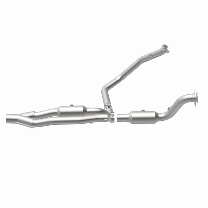 MagnaFlow 2012 Ram 1500 Tradesman HD V8 5.7L OEM Underbody Direct-Fit Catalytic Converter - 21-457