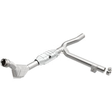 Load image into Gallery viewer, MagnaFlow Direct Fit Catalytic Converter 99-00 Ford F-150 4.2L 50S - 447142