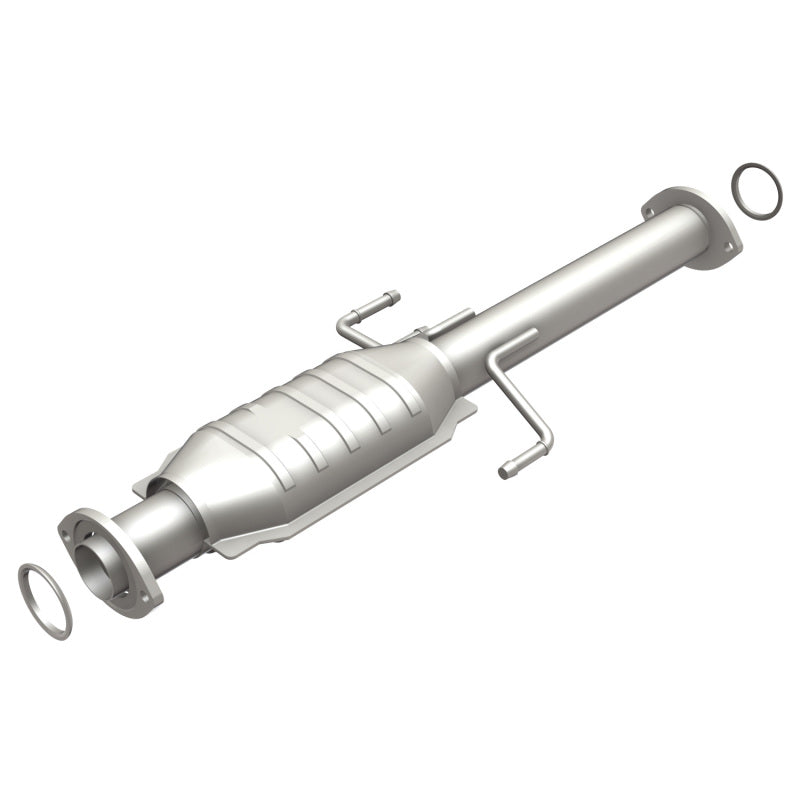 MagnaFlow Direct Fit Catalytic Converter 01-04 Toyota Tacoma 3.4L Rear - 51944