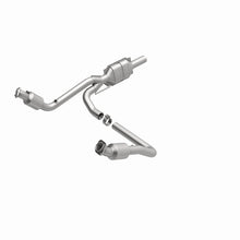 Load image into Gallery viewer, MagnaFlow Direct Fit Catalytic Converter 94-99 Ram 1500/2500 - 447233