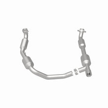 Load image into Gallery viewer, MagnaFlow 2006 Ford E-250 5.4L Direct Fit Converter - 5582167