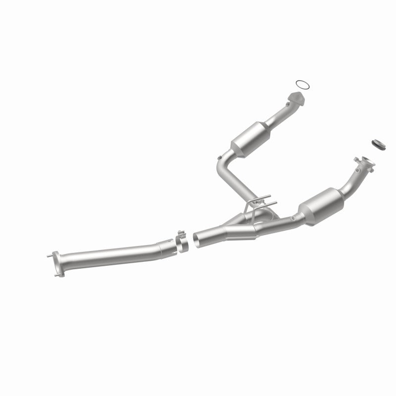 MagnaFlow 04-05 Chevrolet Express 1500 5.3L Direct Fit Converter - 4551211