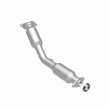 Load image into Gallery viewer, MagnaFlow Direct Fit Catalytic Converter 07-08 Nissan Sentra L4-2.0L - 551753