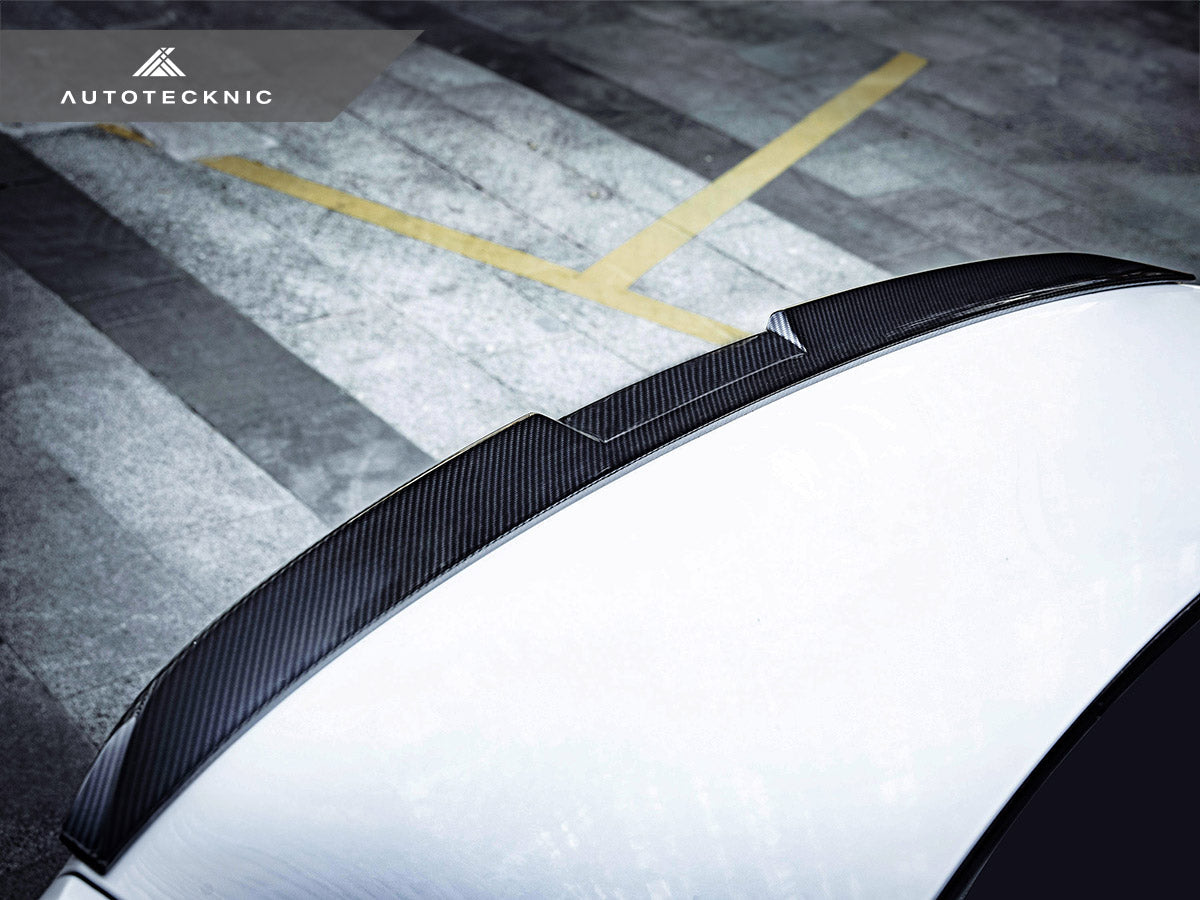 AutoTecknic Dry Carbon Corsa Trunk Spoiler - BMW G90 M5