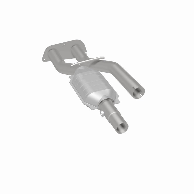 MagnaFlow Direct Fit Catalytic Converter 98 GM Truck 5.7L - 23179