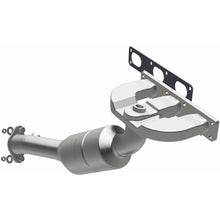 Load image into Gallery viewer, MagnaFlow Direct Fit Catalytic Converter BMW 5 01-03 Rear OEM - 49773