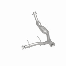 Load image into Gallery viewer, MagnaFlow Direct Fit Catalytic Converter 03-04 Ford Expedition 5.4L V8 Passenger Side - 24414