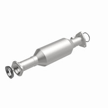 Load image into Gallery viewer, MagnaFlow Direct Fit Catalytic Converter 97-01 Honda CR-V 2.0L - 51329