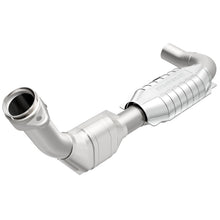 Load image into Gallery viewer, MagnaFlow Direct Fit Catalytic Converter 99-00 Ford F-150 4.6L - 447135