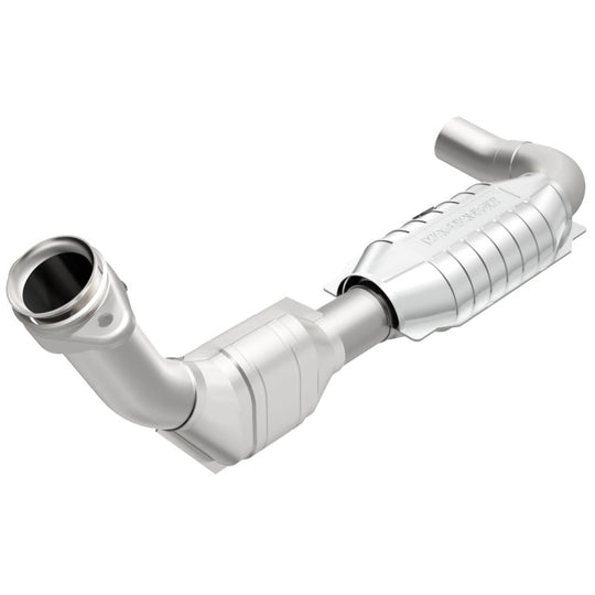 MagnaFlow Direct Fit Catalytic Converter 99-00 Ford F-150 4.6L - 447135