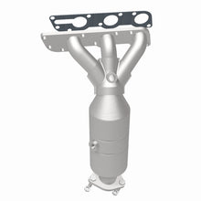 Load image into Gallery viewer, MagnaFlow Direct Fit Catalytic Converter 04-05 Suz Verona2.5 Manifold Front - 50911