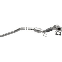 Load image into Gallery viewer, MagnaFlow 14-17 Volkswagen Tiguan 2.0L Direct Fit Converter - 5582408