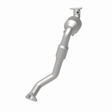 Load image into Gallery viewer, MagnaFlow Direct Fit Catalytic Converter 07 VW Touareg 3.6L Rear close - 51947