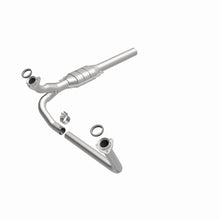 Load image into Gallery viewer, MagnaFlow Direct Fit Catalytic Converter Chevrolet/GMC 1500 1/2 Ton - 93109