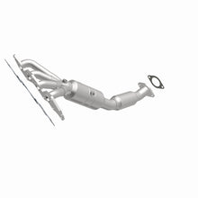 Load image into Gallery viewer, MagnaFlow Direct Fit Catalytic Converter 08-09 Ford Focus 2.0L - 49852
