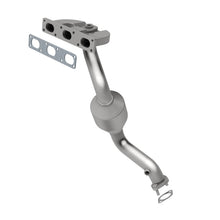 Load image into Gallery viewer, MagnaFlow DF Catalytic Conv BMW 99-00 323 2.5L / 99-00 328 2.8L / 99-00 Z3 2.5L/2.8L California - 452175