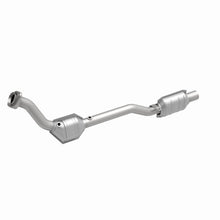 Load image into Gallery viewer, MagnaFlow Direct Fit Catalytic Converter 99-01 Ford Explorer 5.0L - 447120