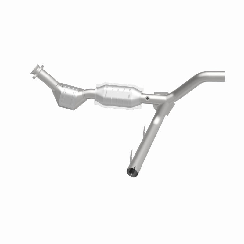 MagnaFlow Direct Fit Catalytic Converter 97-98 Ford F-150 4.6L - 447140