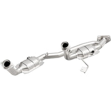 Load image into Gallery viewer, MagnaFlow Direct Fit Catalytic Converter 04 Ford Freestar 3.9L - 49079