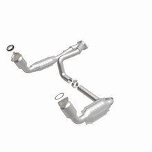 Load image into Gallery viewer, MagnaFlow DF Cat Conv Chevy/GMC Avalanche/Sierra/Silverado/Suburban/Yukon XL 1500 / Tahoe/Yukon 5.3L - 458062