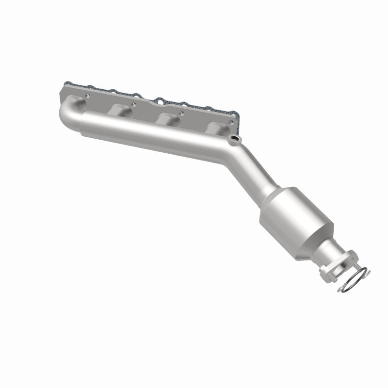 MagnaFlow 2004 Nissan Titan 5.6L Direct Fit Converter - 4583380