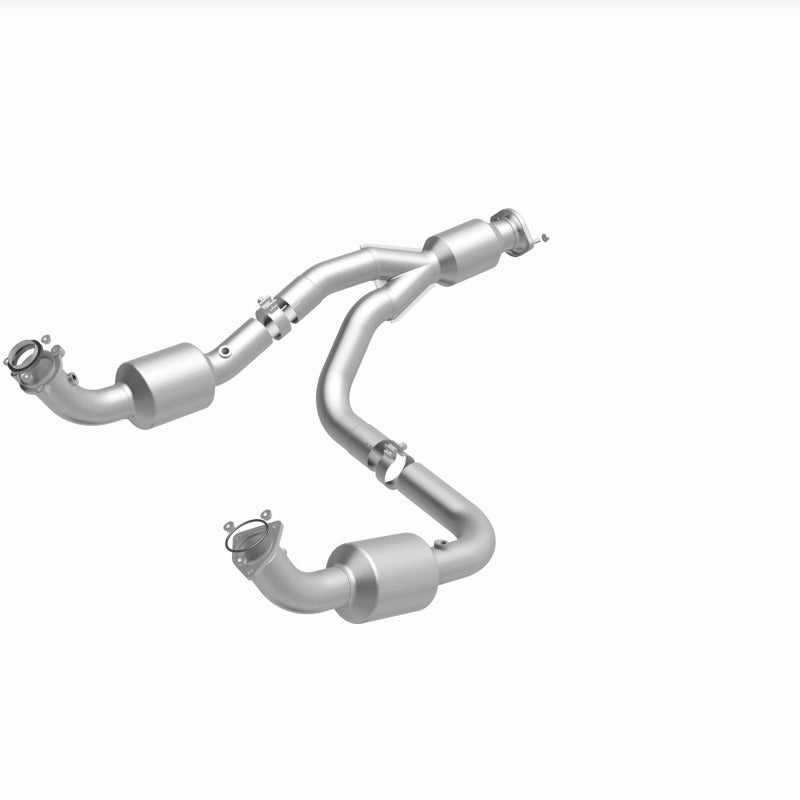 MagnaFlow 12-20 Chevrolet Express 4500 Underbody 6.0L Direct Fit Catalytic Converter - 280505