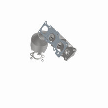 Load image into Gallery viewer, MagnaFlow Direct Fit Catalytic Converter 2007-2009 Sorento 3.3 3.8 L Manifold - 52310