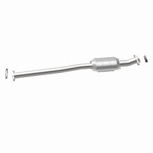 Load image into Gallery viewer, MagnaFlow Direct Fit Catalytic Converter Chevrolet-Geo 2001 - 22614