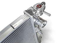 Load image into Gallery viewer, CSF 2016+ 3.5L and 2.7L 05-15 4.0L and 2.7L Toyota Tacoma Radiator - 7092