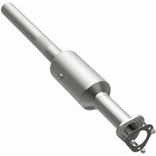 Load image into Gallery viewer, MagnaFlow 2009 Ford E-450 Super Duty V8 5.4L Underbody Direct-Fit Catalytic Converter - 280448
